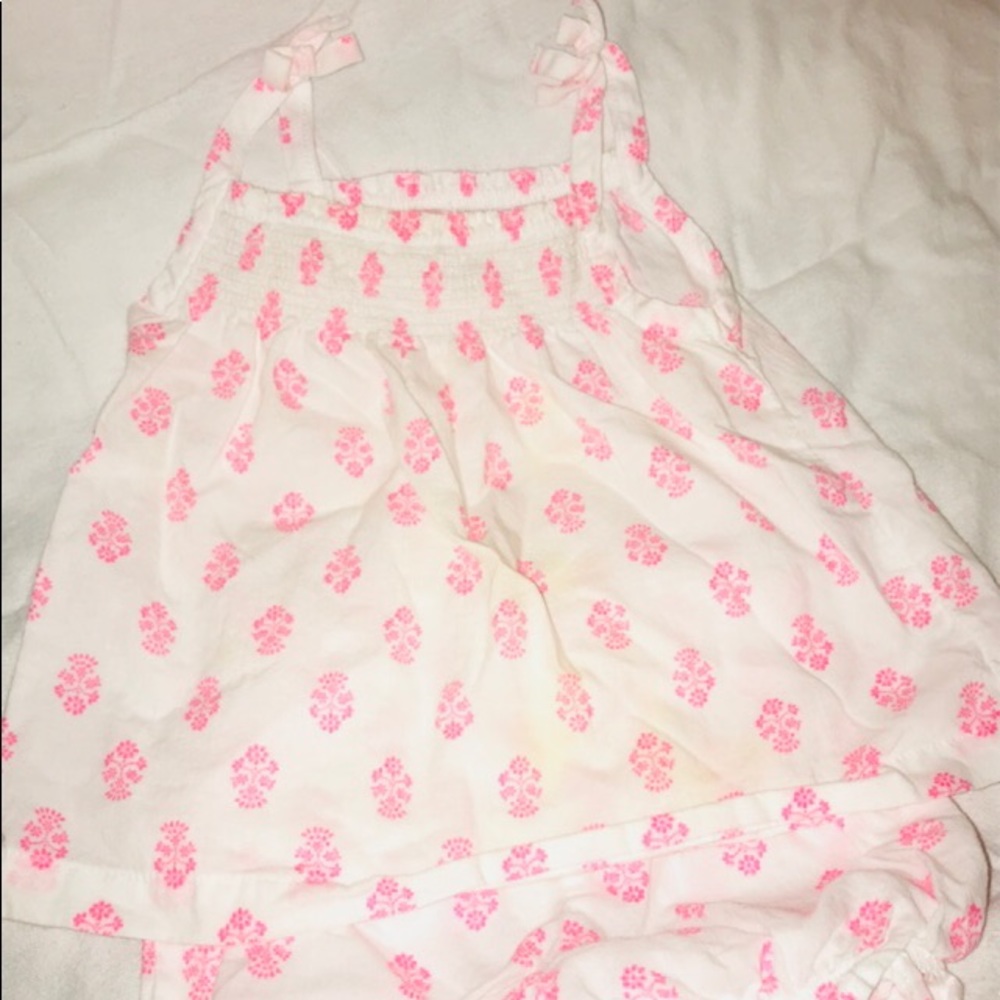 Super cute little girl 2 piece set.